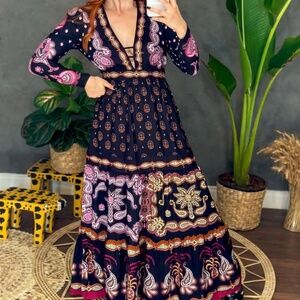 - Long dress with sleeves Farm Rio